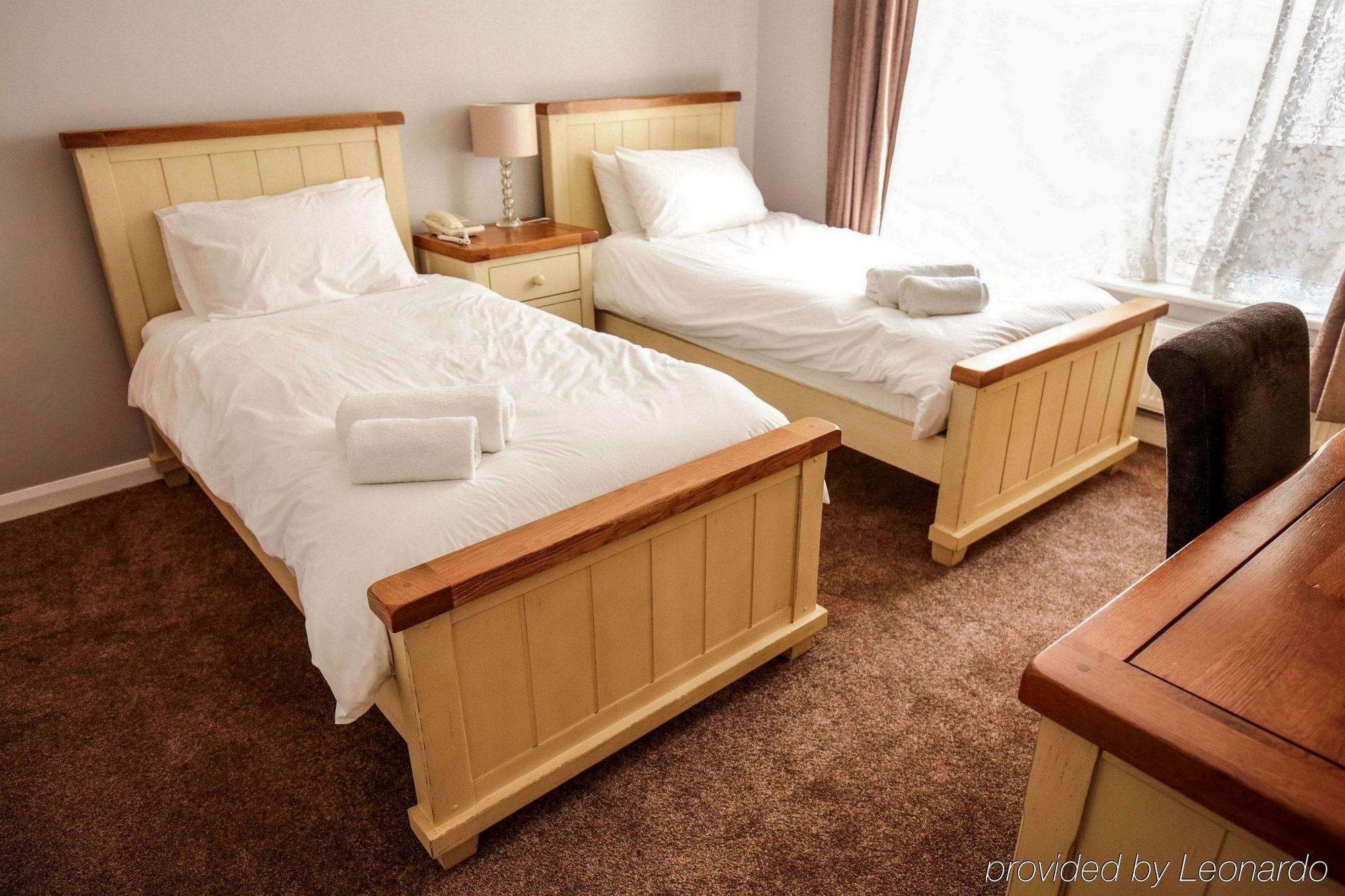 Fernbank Hotel Basingstoke Zewnętrze zdjęcie