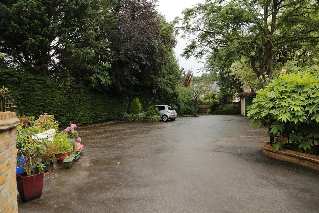 Fernbank Hotel Basingstoke Zewnętrze zdjęcie