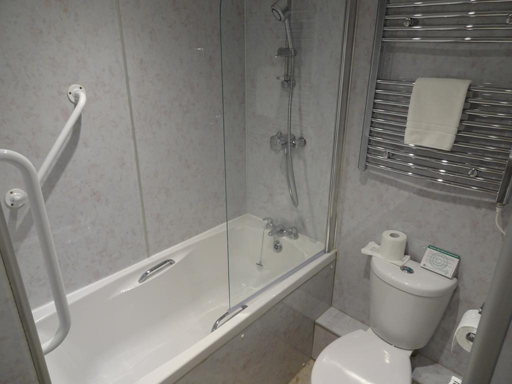 Fernbank Hotel Basingstoke Zewnętrze zdjęcie