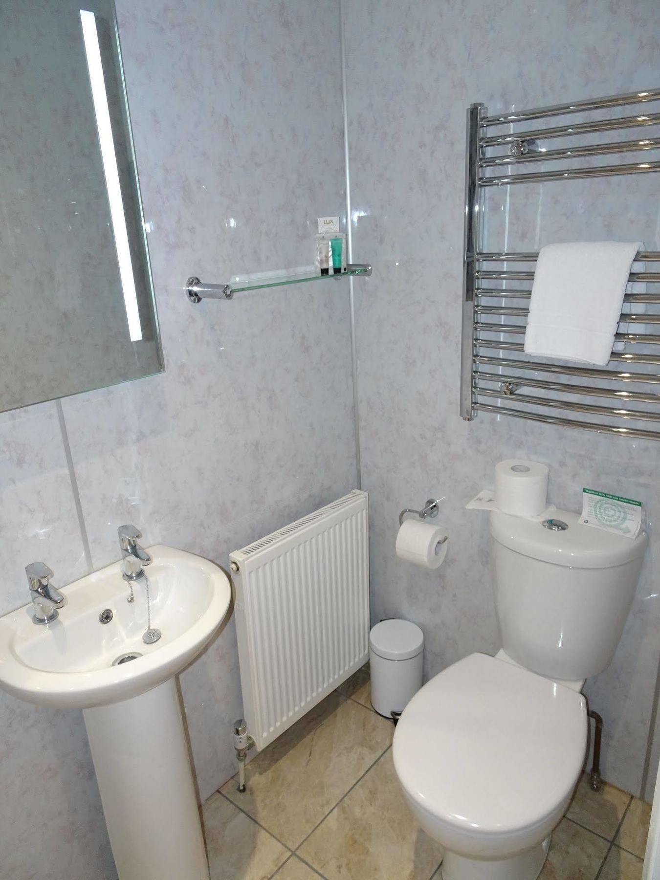 Fernbank Hotel Basingstoke Zewnętrze zdjęcie