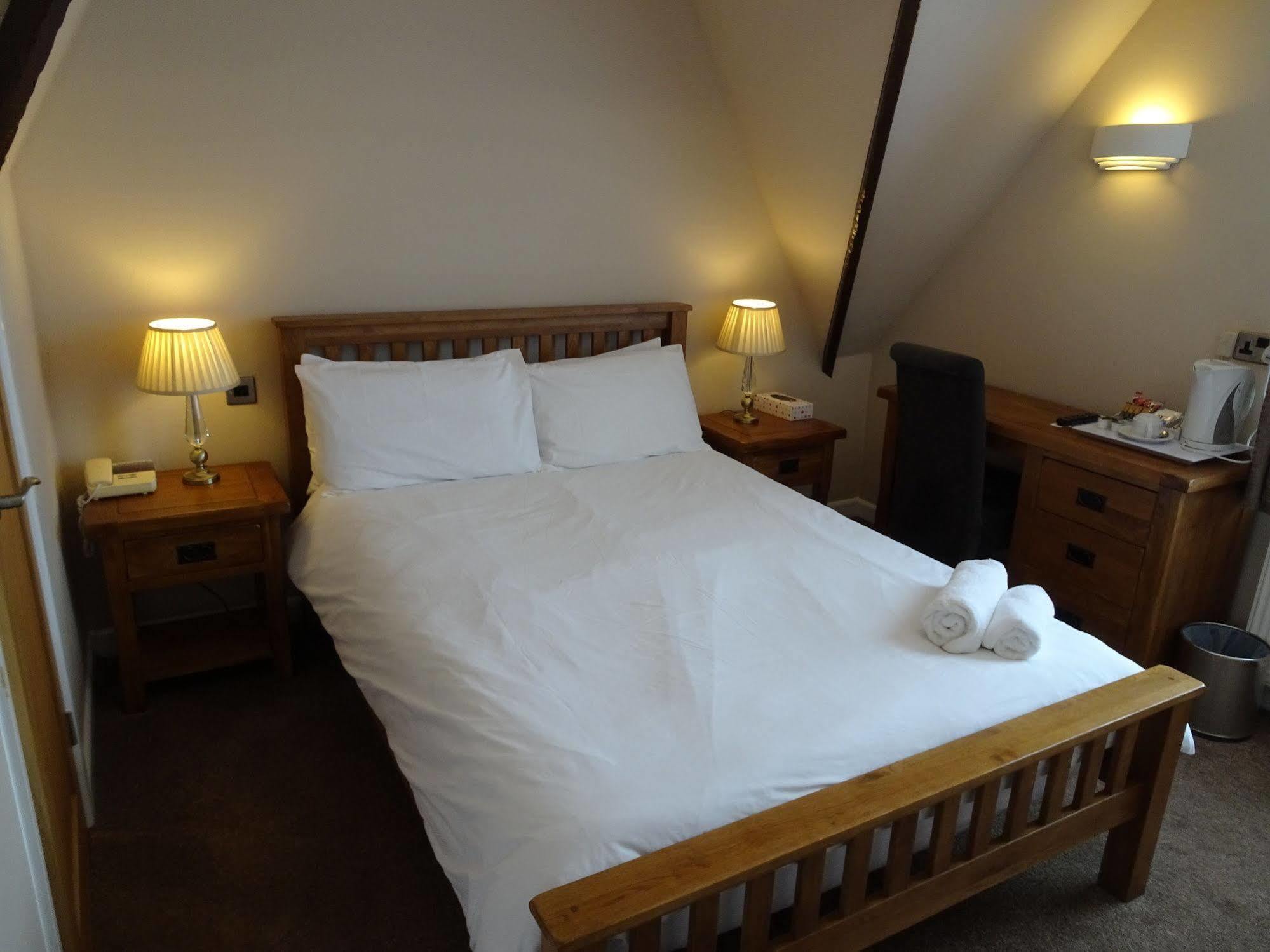 Fernbank Hotel Basingstoke Zewnętrze zdjęcie
